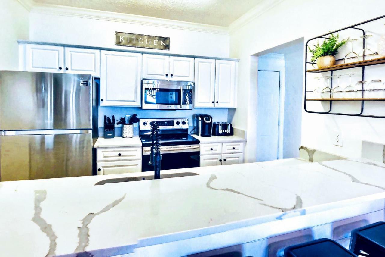 Barefoot Bliss - Beachfront Condo - Sleeps 12 ปานามาซิตี้บีช ภายนอก รูปภาพ